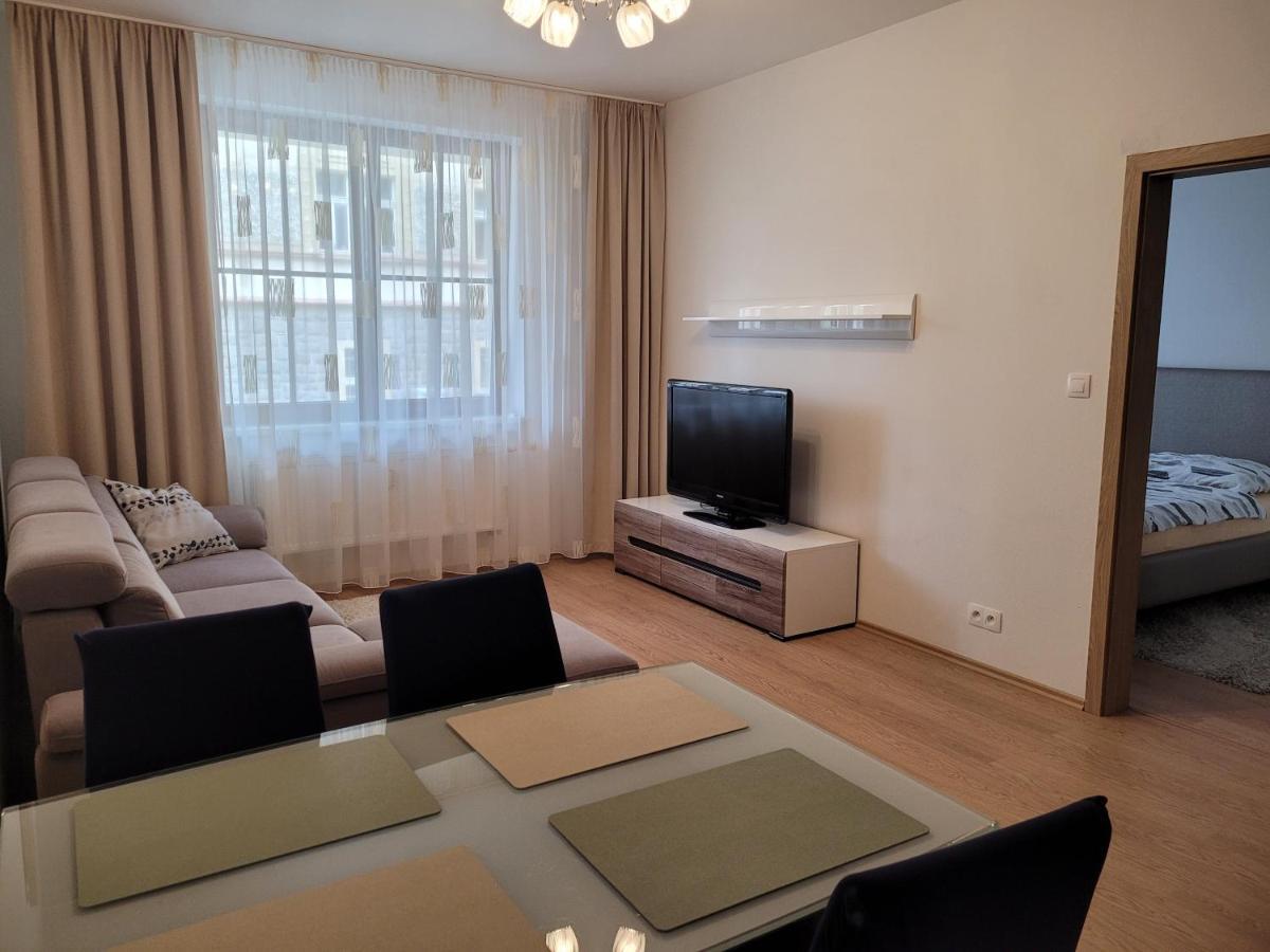 Apartment Svahova Karlovy Vary Esterno foto